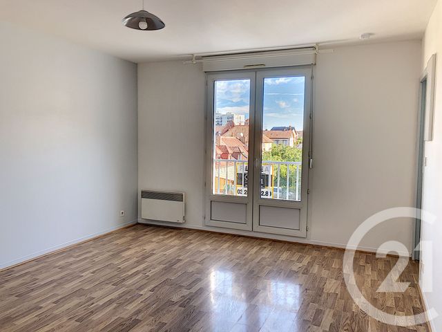 Appartement F2 à louer - 2 pièces - 39.9 m2 - TROYES - 10 - CHAMPAGNE-ARDENNE - Century 21 Martinot Immobilier