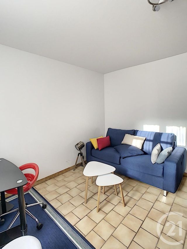 Appartement F1 à louer - 1 pièce - 28.23 m2 - TROYES - 10 - CHAMPAGNE-ARDENNE - Century 21 Martinot Immobilier